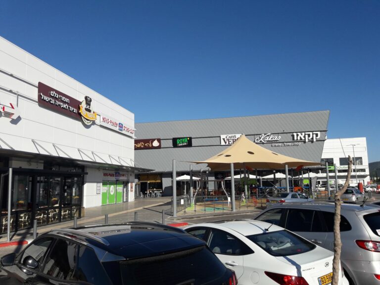 06d645609ace4eed86311a550e4fa171